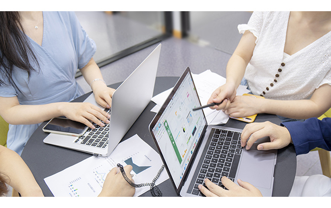 千库网_商务办公场景摄影图_摄影图编号67819 千库网_商务办公场景摄影图_摄影图编号67819